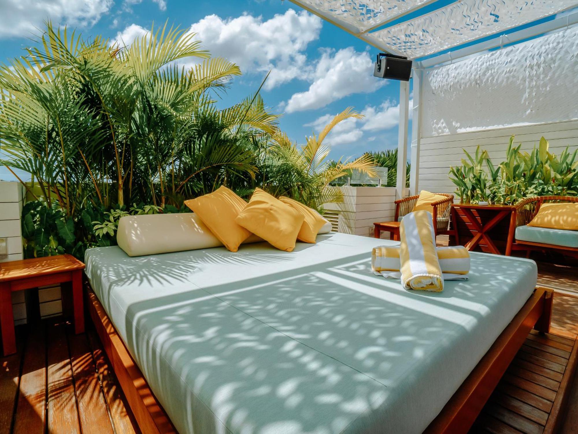 Secana Beachtown Resort & Residences Canggu Esterno foto