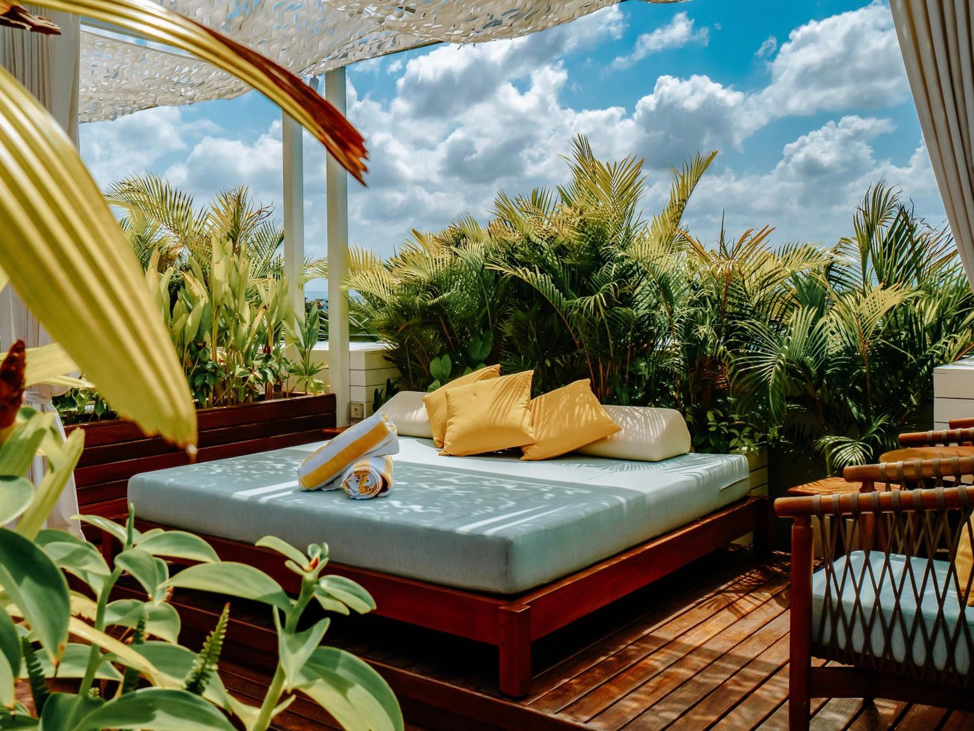 Secana Beachtown Resort & Residences Canggu Esterno foto