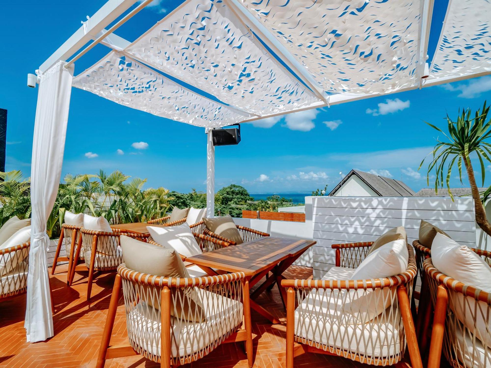 Secana Beachtown Resort & Residences Canggu Esterno foto