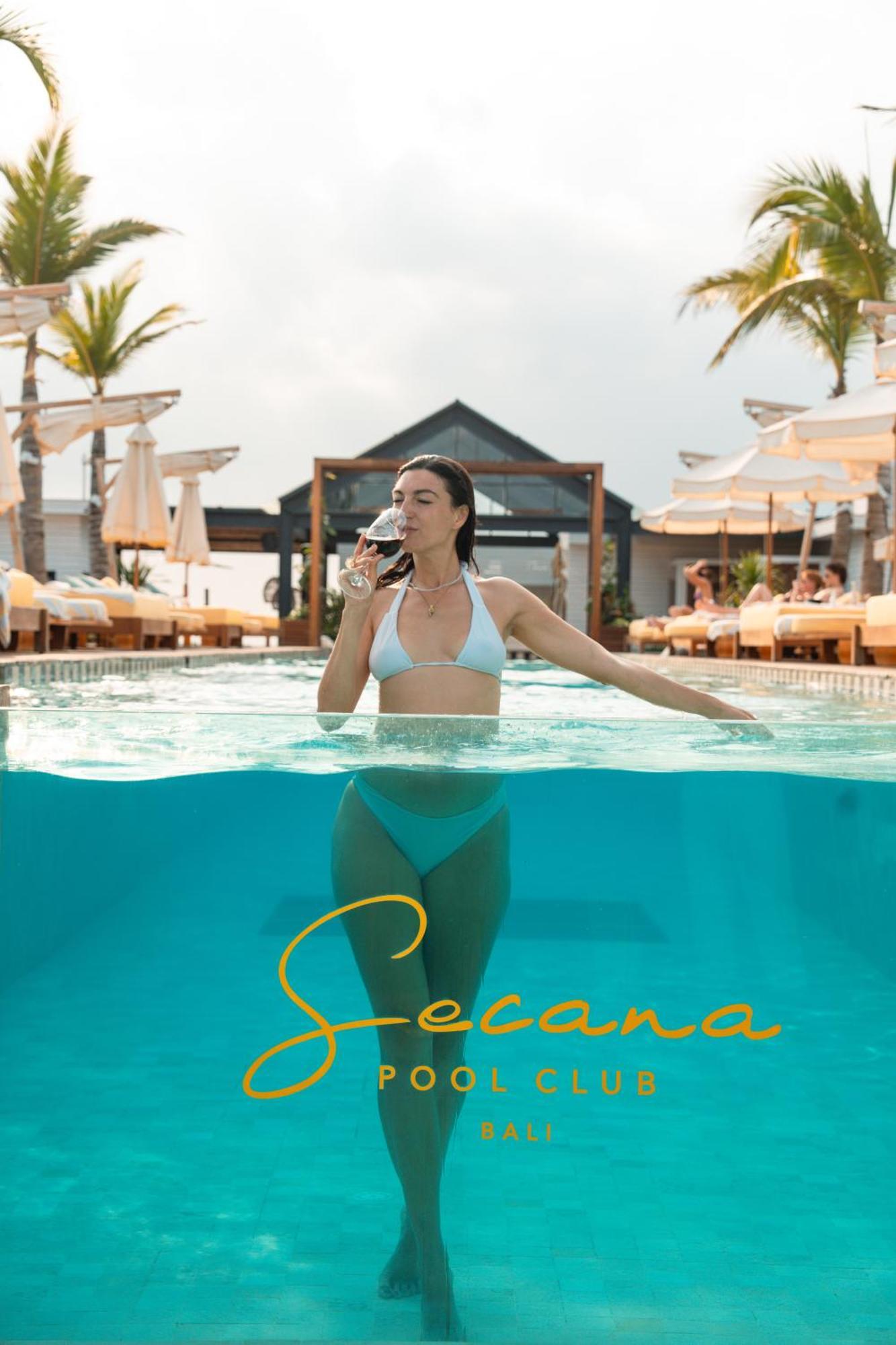 Secana Beachtown Resort & Residences Canggu Esterno foto